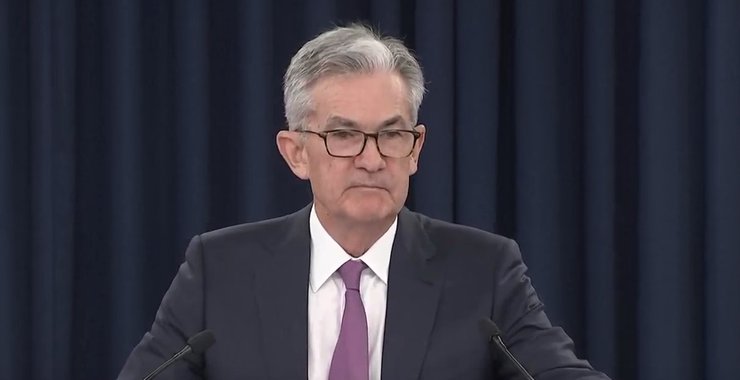 Cadeira do Fed fala sobre moedas digitais do Banco Central, preço de Bitcoin cai 4,5%