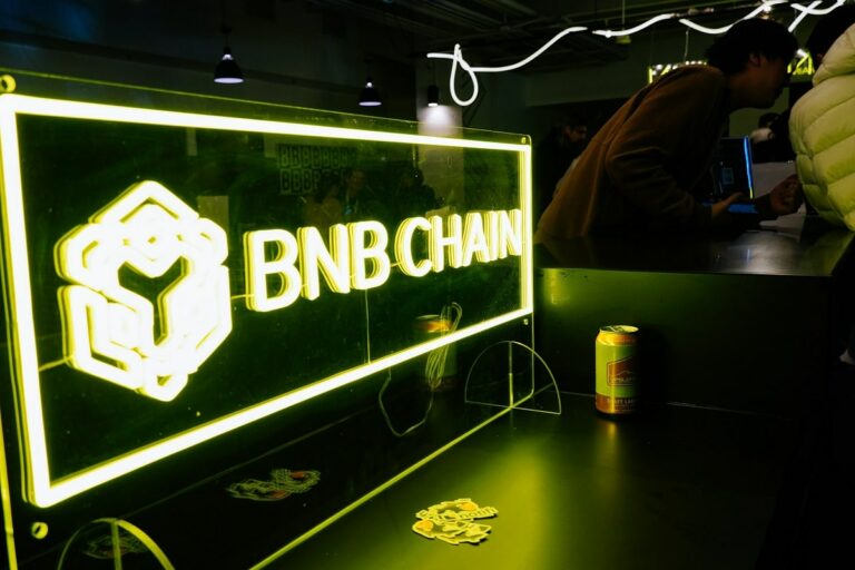 Hacker da Binance Coin perde R$ 312 milhões ao ter posição liquidada